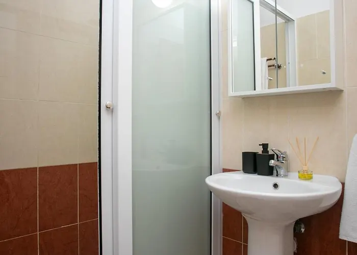 Palmove Makenzy Ria * Larnaca