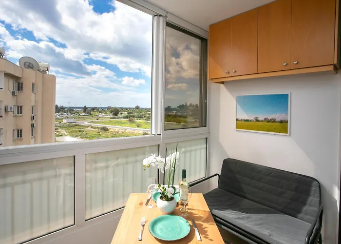 Palmove Makenzy Ria * Ларнака