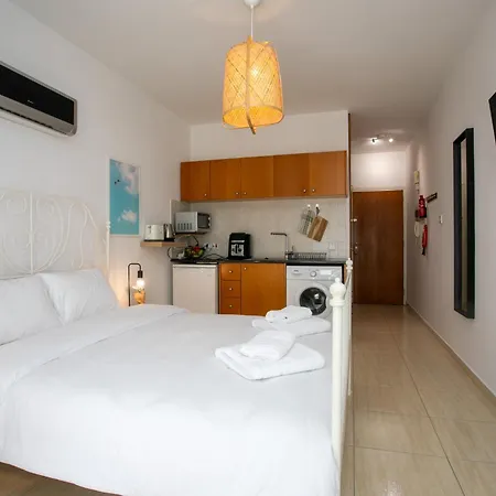 Palmove Makenzy Ria *